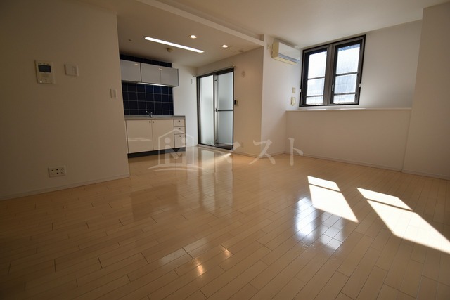 居室・リビング　※建物内別間取参考写真