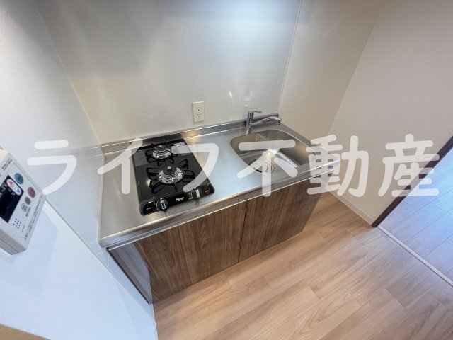 キッチン　コンパクトなキッチンで掃除もラクラク