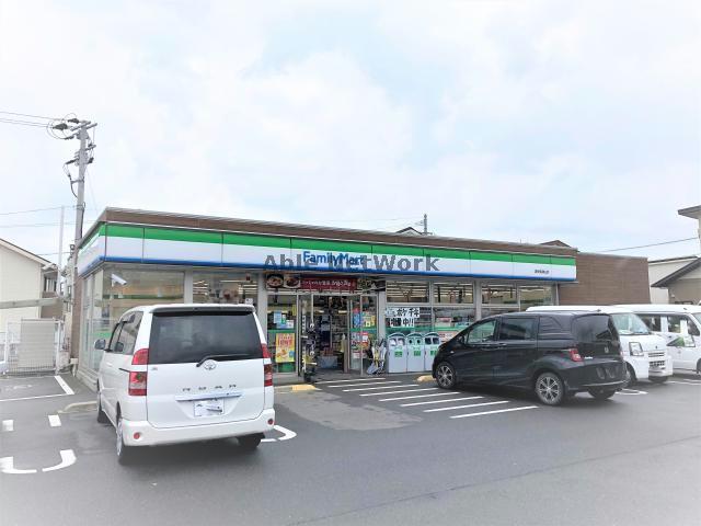 コンビニ　ファミリーマート諫早真津山店（コンビニ）まで568m