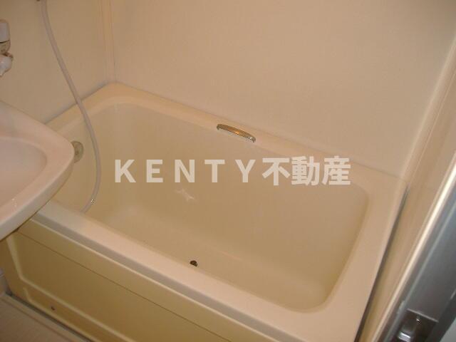 バス・シャワールーム　ゆったり過ごせるお風呂です