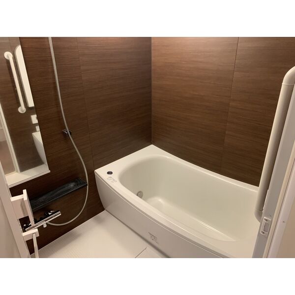 バス・シャワールーム　別室の参考写真です。※現況優先