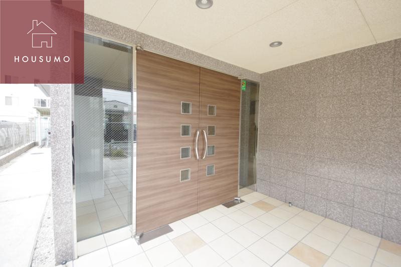 エントランス　建物の内部です