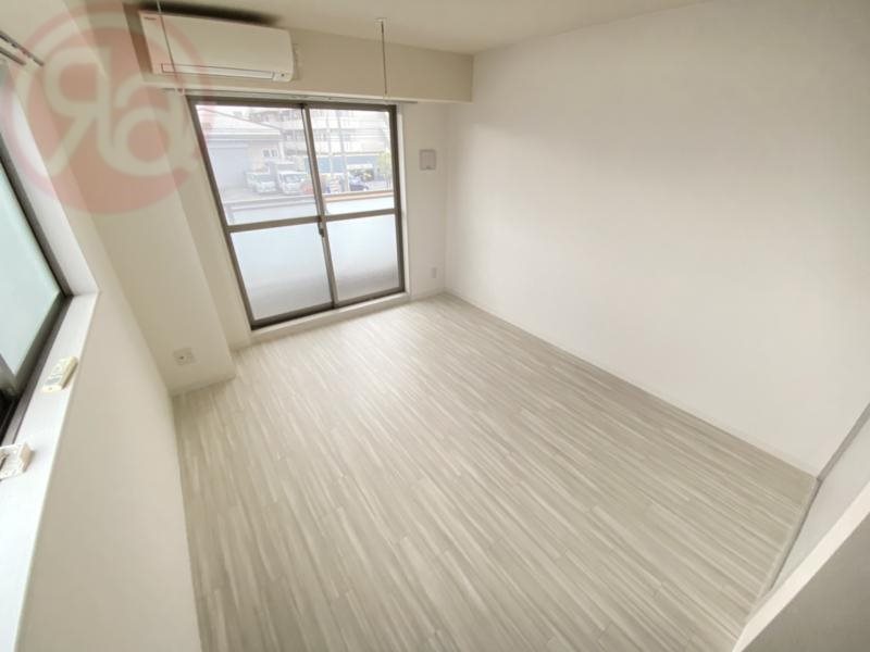 居室・リビング　こちらの居間で趣味の時間をお楽しみください