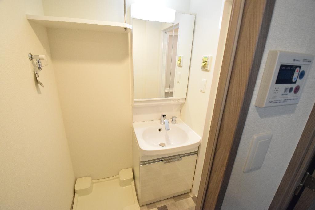 洗面設備　洗髪洗面化粧台