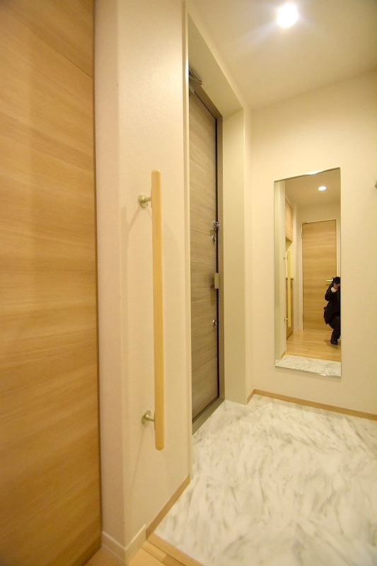 玄関　お問合せはシティホーム海田センター　082-821-2227