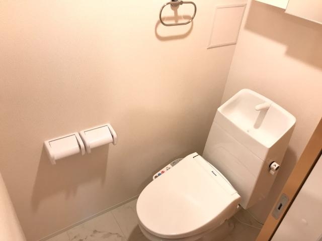 トイレ　シャワー付トイレ（イメージ）