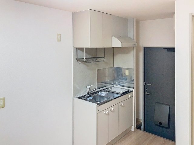 キッチン　1階別室の参考写真です。現況を優先します。（105）