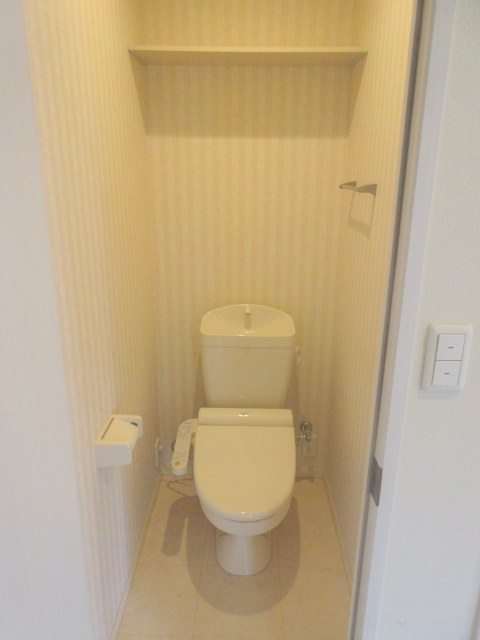 トイレ　★温水洗浄便座★