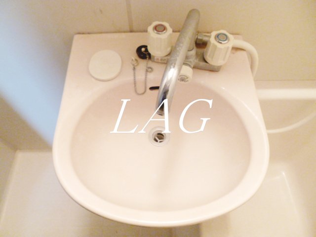 洗面設備　洗面台です。