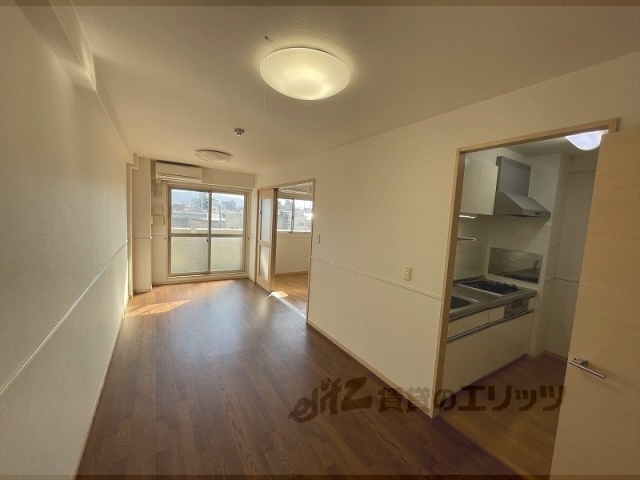 居室・リビング　リビング