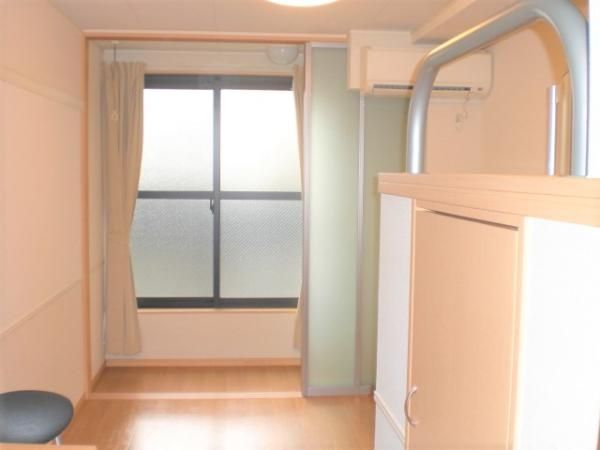 居室・リビング　収納