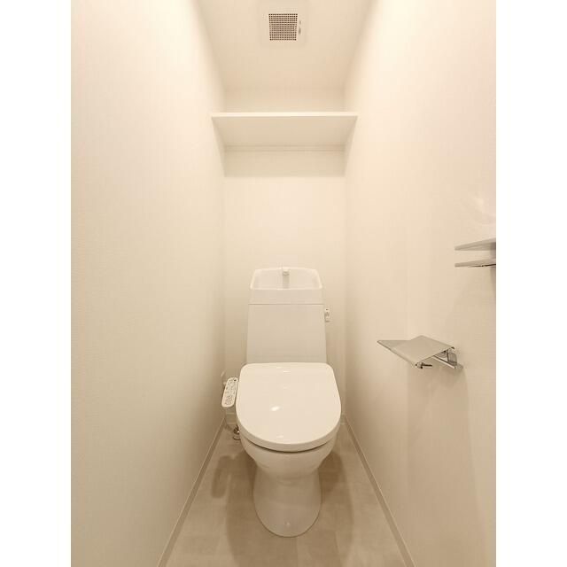 トイレ　落ち着いたトイレです