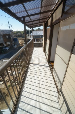 バルコニー　水曜日、営業時間外もご相談ください！