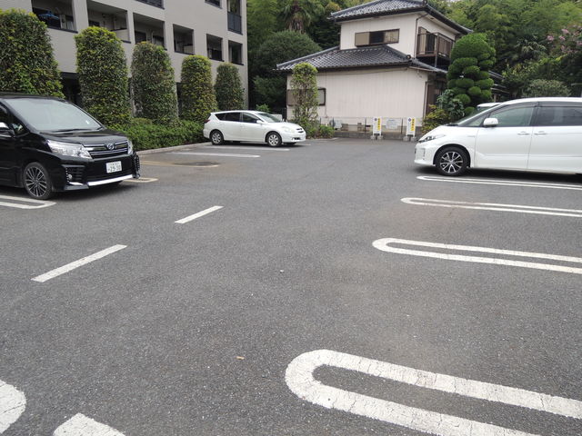 駐車場　駐車場