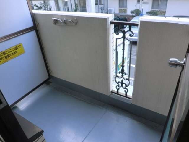 バルコニー　バルコニーあります