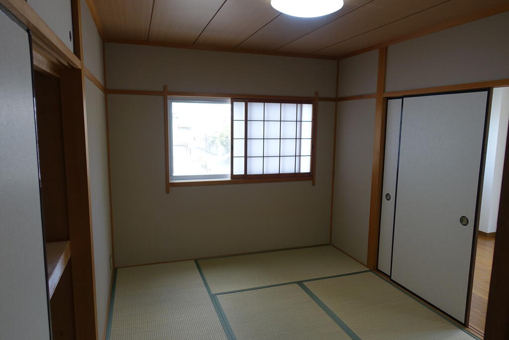 南海本線 紀ノ川駅 徒歩12分 3階建 築32年の居間写真