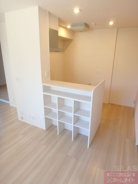 居室・リビング　同仕様反転タイプ