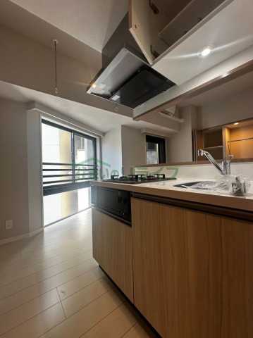 キッチン　別階層の写真になります。