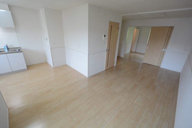 居室・リビング　エアコン付きで初期費用を抑えられます☆