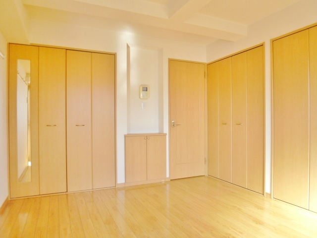 居室・リビング　401号室の写真です。