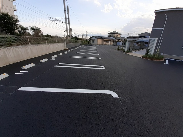 駐車場　駐車場