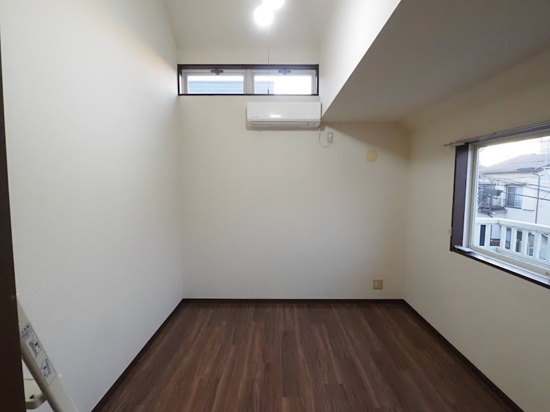 居室・リビング　別号室の参考写真です。