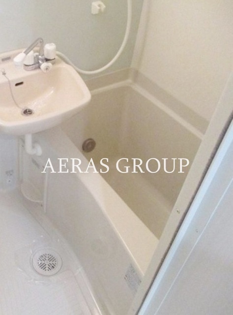 バス・シャワールーム　浴槽