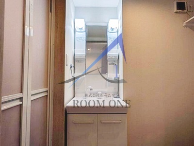 洗面設備　洗面台です。