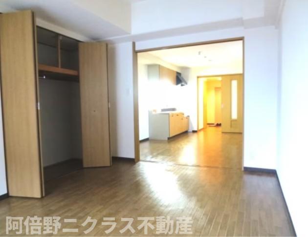 収納　内装は別部屋の参考写真です。