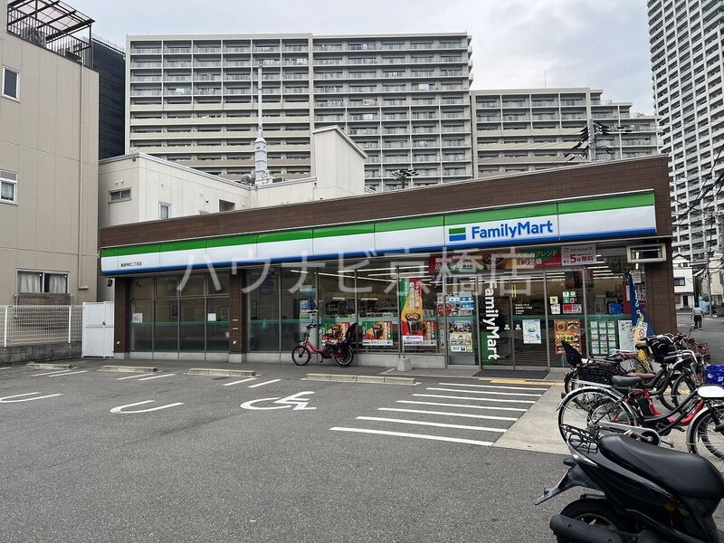 コンビニ　ファミリーマート善源寺町二丁目店（コンビニ）まで308m