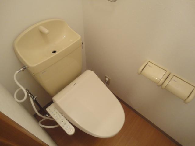 トイレ　シャワー付トイレ