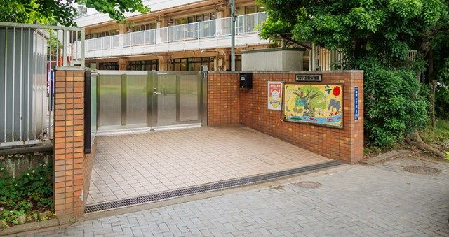 幼稚園・保育園　加賀保育園（幼稚園・保育園）まで829m