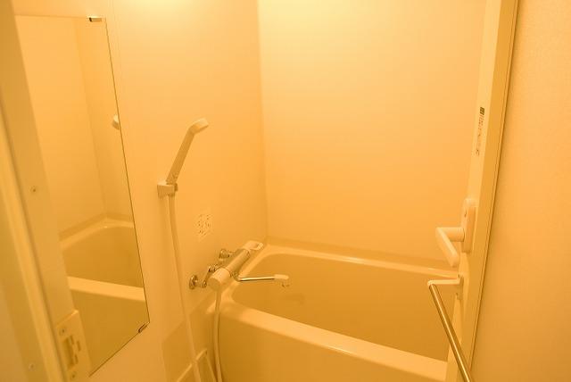 バス・シャワールーム　風呂