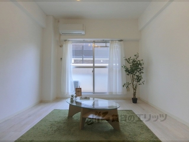 居室・リビング　洋室