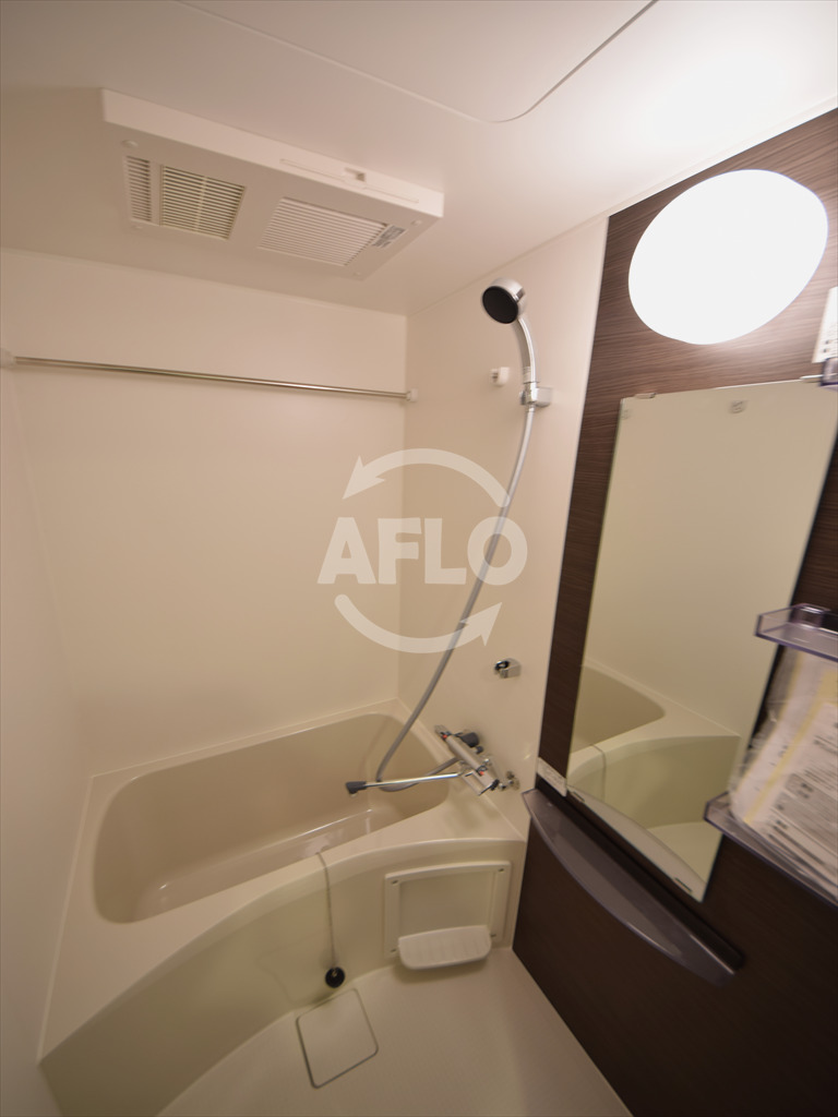 バス・シャワールーム　エスリード阿波座ラグジェ　浴室