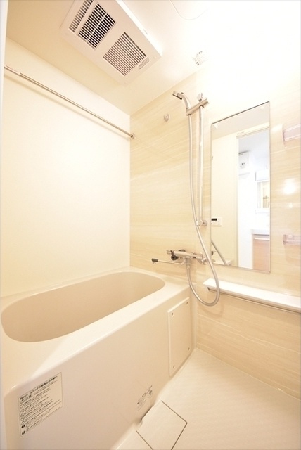 バス・シャワールーム　お風呂です