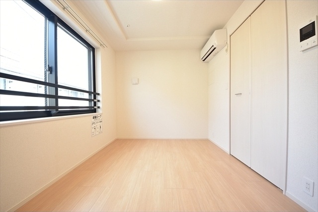 居室・リビング　ゆったり過ごせる居間です