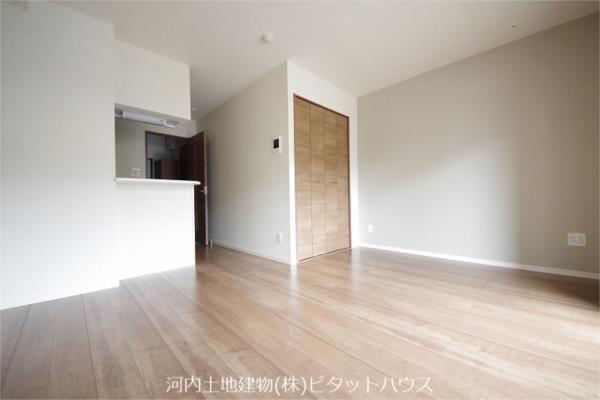 居室・リビング　類似室内