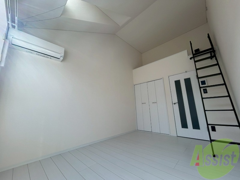 居室・リビング　７帖の１Ｋです。内装がおしゃれな感じでした。