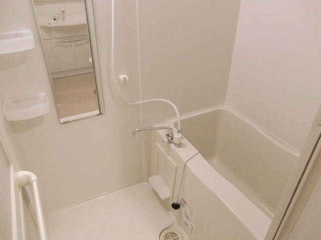 バス・シャワールーム　参考写真（同建物別部屋のものです）