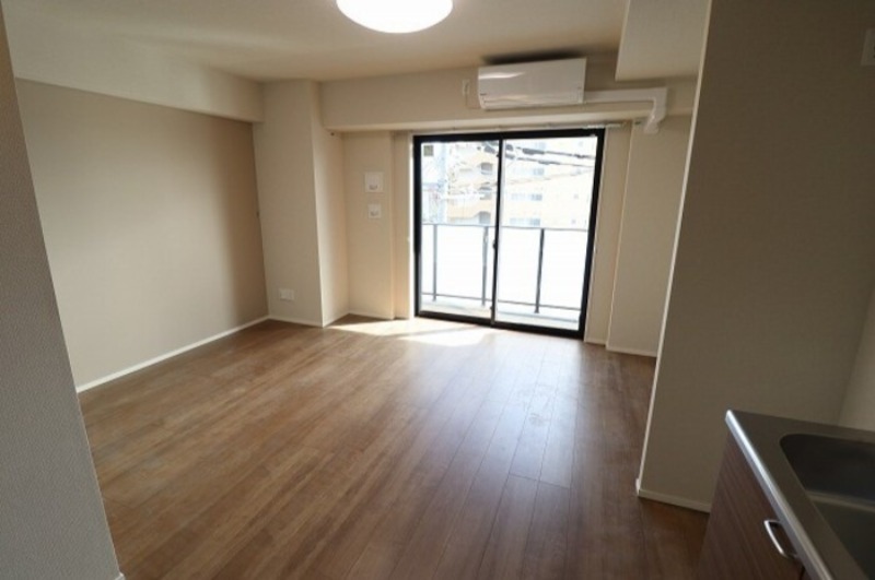 居室・リビング　図面と現状に相違がある場合には現状を優先