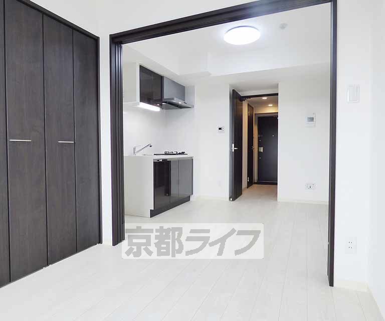 居室・リビング　西院徒歩７分