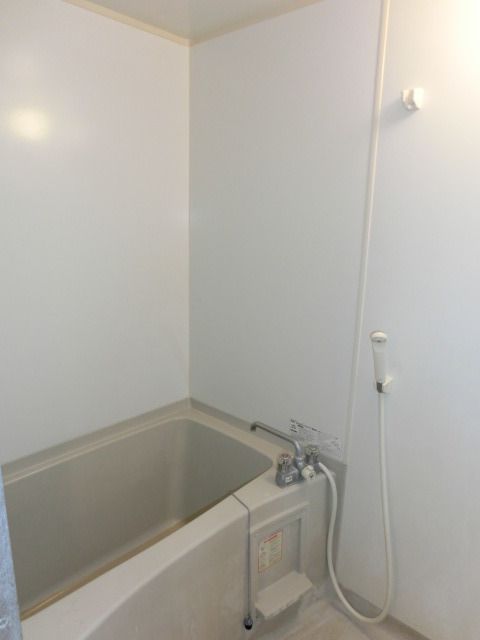 バス・シャワールーム　バスルーム