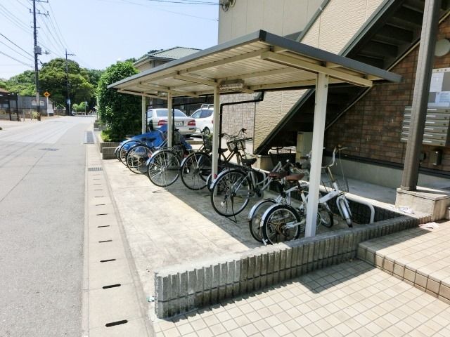 その他　駐輪スペースあります