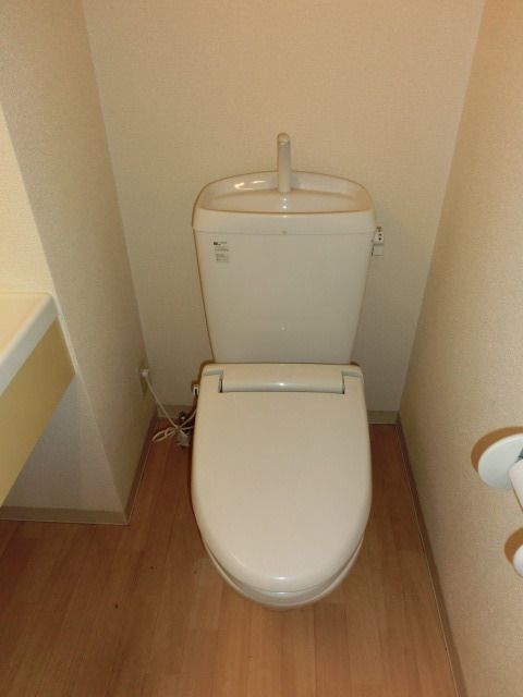 トイレ　清潔感のあるトイレ