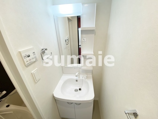 洗面設備　使いやすい独立洗面台！