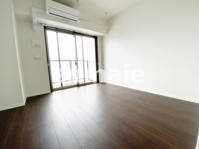 居室・リビング　シンプルな内装のお部屋です！