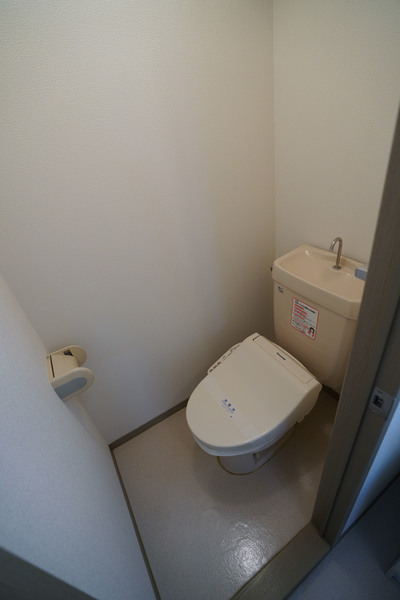 トイレ　同じ建物の別なお部屋