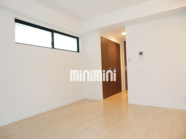 その他部屋・スペース　２面採光の風通しの良いおへ部屋です。