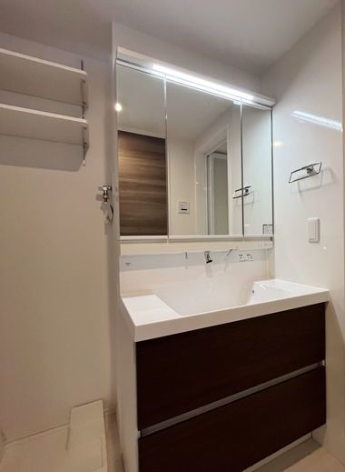 洗面設備　同仕様